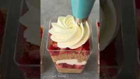 Easy strawberry dessert cups! Full recipe in videos!