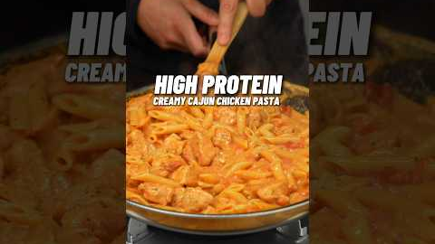 MOST DELICIOUS High Protein Creamy Cajun Chicken Pasta, ONLY 525 calories in One Pan! 🔥👨🏽‍🍳🥘