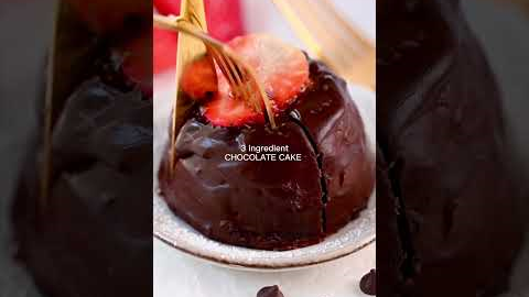 EASIEST healthy chocolate mug cake, no flour! #healthyrecipes #chocolatecake