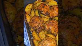 Baked Chicken And Potatoes!! #dinner #delicious #parati