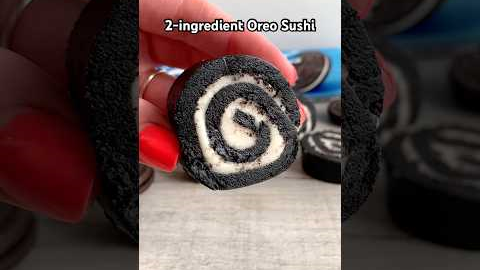 2-ingredient Oreo Sushi