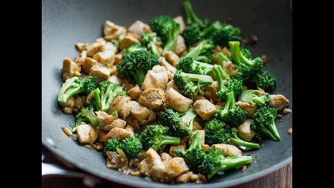 Easy Chicken Broccoli Stir Fry - Don't sacrifice the flavor! Healthy & Tasty!