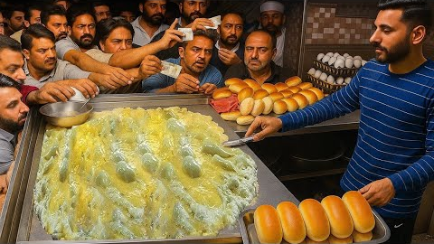 Street Food Burger Making - Fast Street Food Workers - Street Food India -  Indian Street foods ?