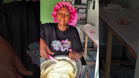 The easiest way to bake cake at home. #cake #homemadefood #viral