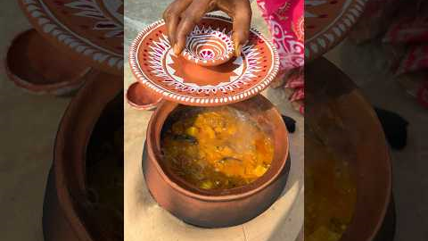 Village Style Handi Chicken | Traditional Clay Pot Chicken Recipe🍗 #cooking #recipe #chicken #viral