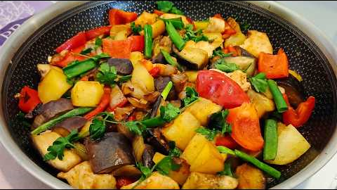 Easy Healthy Chicken & Veggie Stir Fry | Fast Dinner Recipe!