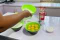 HOW TO BAKE AND DECORATE A BIRTHDAY